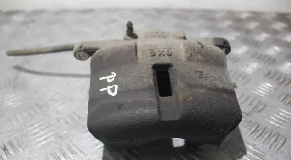 Nissan Qashqai Front brake caliper