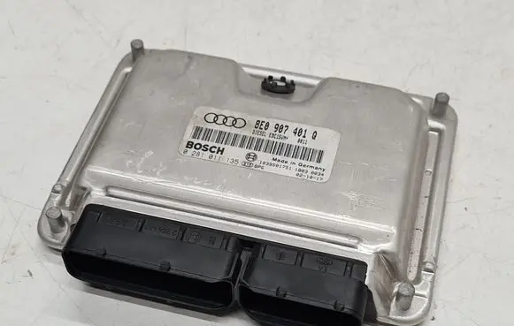 Audi A4 S4 B6 8E 8H Engine control unit/module 8E0907401Q 0281011135