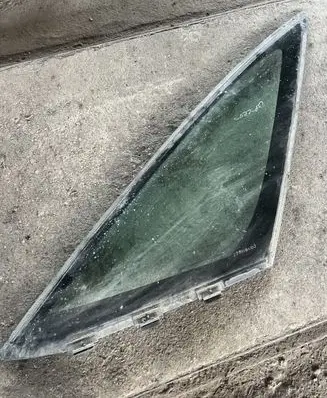 Renault Espace IV Front triangle window/glass 