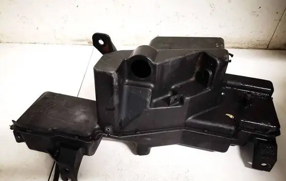 Windshield washer fluid reservoir/tank