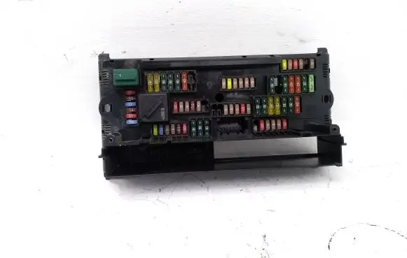 BMW 5 F10 F11 Fuse module 9234421