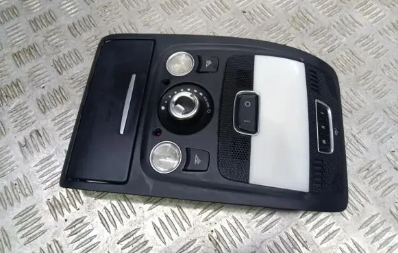 Audi A4 S4 B9 Boot/trunk interior light 8T0947135BM