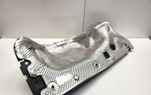 Porsche Macan (95B) Heat shield in engine bay 95B804165