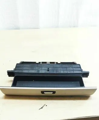 BMW 5 GT F07 Glove box 919911B 9199118