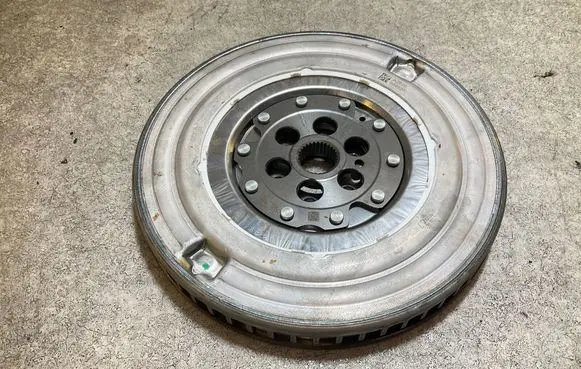 Mercedes-Benz A W177 Flywheel A2820304600 325B