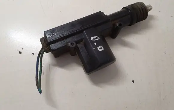 Iveco Daily 4th gen Central locking motor 932037992