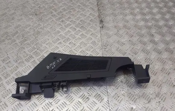 BMW X3 E83 (D)pillar trim (top) 