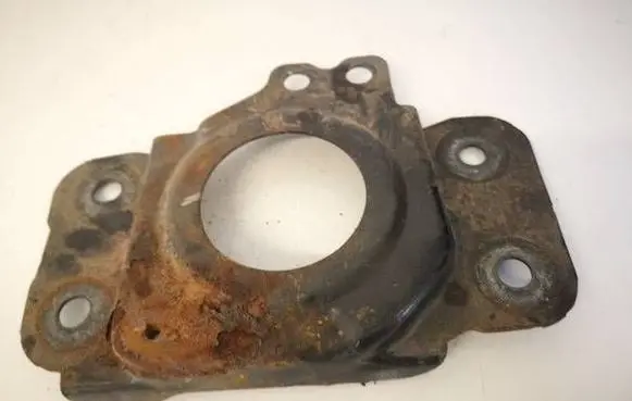 Volvo V70 Engine mounting bracket 30784277