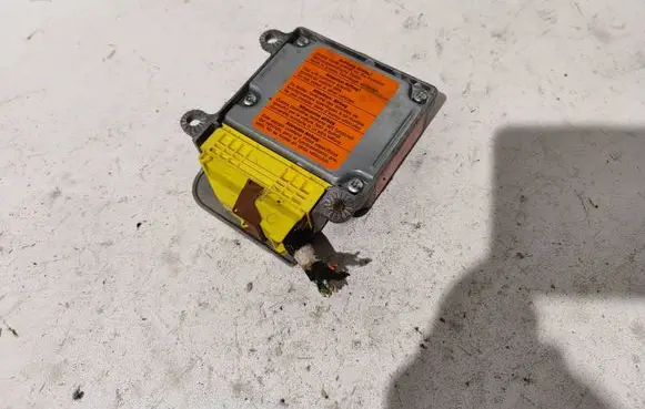 Volkswagen PASSAT B5.5 Airbag control unit/module 1C0909605B 22020402E 5WK43124