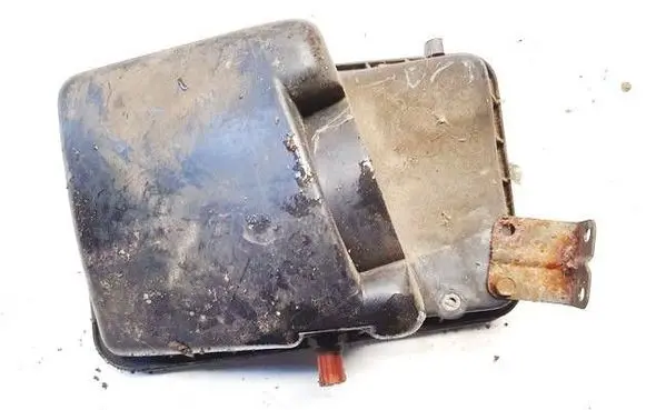 Mazda 626 Air filter box fs05