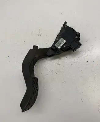 Volkswagen PASSAT B5.5 Accelerator throttle pedal 8D1721523F 6PV00837603