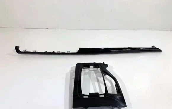 Mazda 3 II Dashboard trim BHN155256