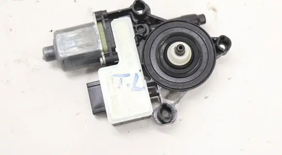 Volkswagen Golf VIII Rear door window regulator motor 5Q0959408C