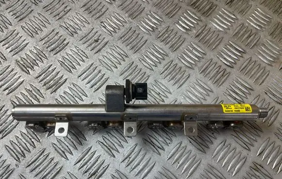 Hyundai i30 Fuel main line pipe 3530008201 3K2C227A0823 9062270006