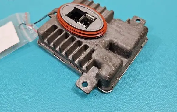 BMW 3 E90 E91 Headlight ballast module Xenon 7237647 IMPRK1467730