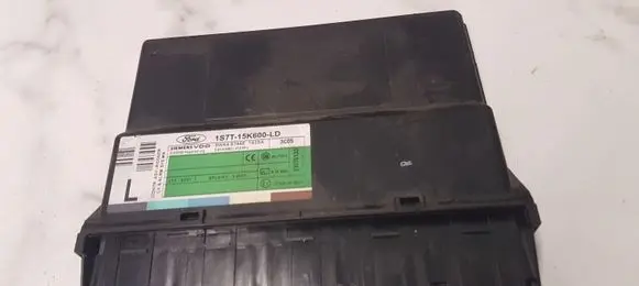 Ford Mondeo Mk III Comfort/convenience module 1S7T15K600LD