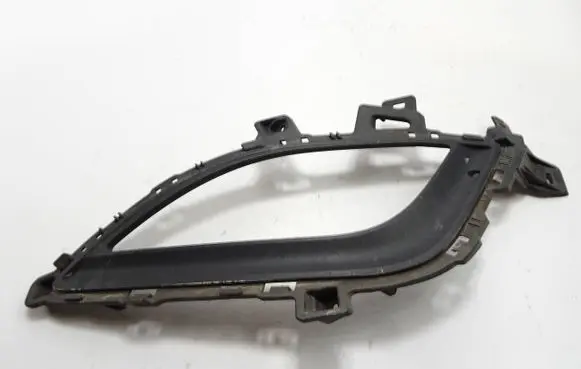 Hyundai i30 Front fog light trim/grill 86563A6030