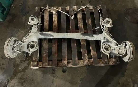Opel Corsa E Rear axle beam 