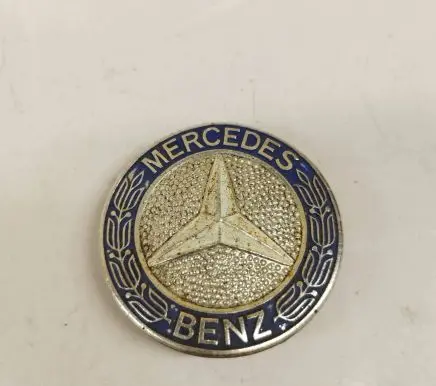 Mercedes-Benz E W124 Manufacturer badge logo/emblem 2018800088