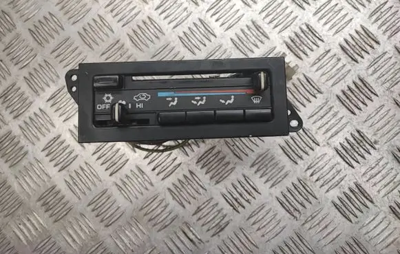 Chrysler Voyager Climate control unit 4462407 17077C 0082