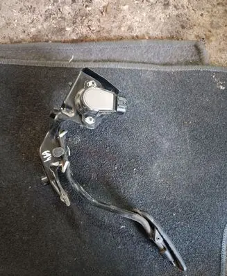 Toyota Corolla Verso AR10 Accelerator throttle pedal