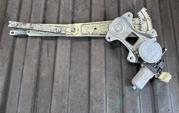 Infiniti FX Rear door window regulator with motor 827301CA0A 0620403180