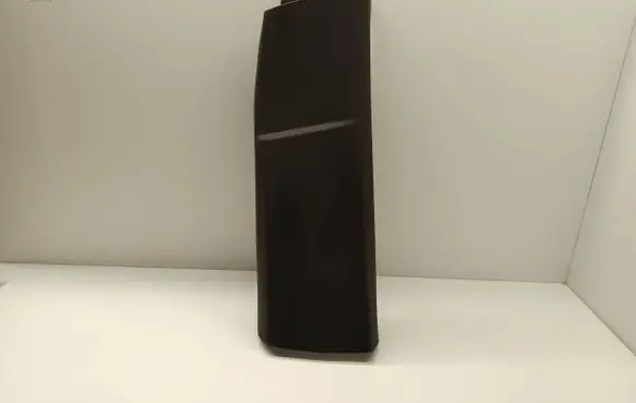 (B) pillar trim (bottom)