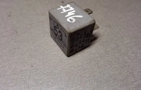Audi A4 S4 B5 8D Other relay 141951253B 20240072