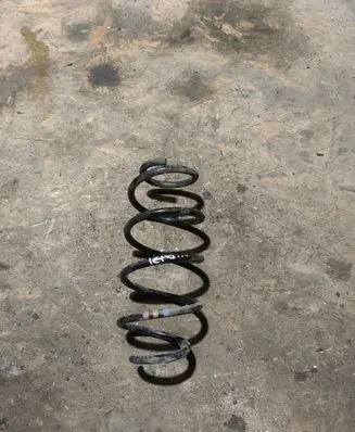 Volkswagen Jetta VI Front coil spring 