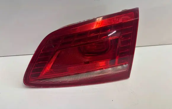 Volkswagen PASSAT B7 Tailgate rear/tail lights 3AE945093K