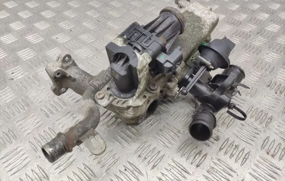 Ford Fiesta EGR valve FM5Q9D475