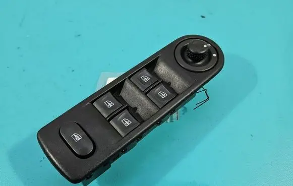 Renault Captur Electric window control switch 254113300R IMPRK1595054