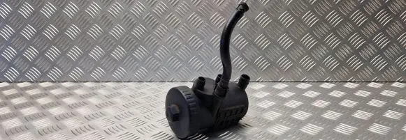 BMW 3 E46 Fuel filter housing 2246878