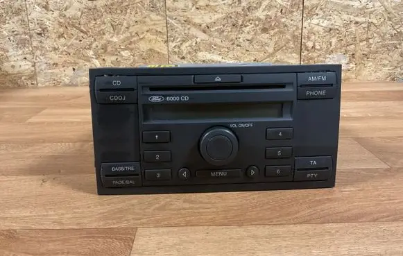 Ford Focus C-MAX Radio/CD/DVD/GPS head unit 3M5T18C815BD M020198 021645