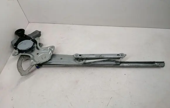 Lexus IS III XE30 Front door window regulator with motor 8571053090 0620203121