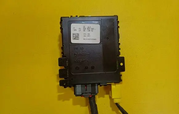Volkswagen PASSAT B6 Steering angle sensor 3C0953549L