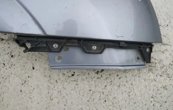 Opel Signum Front bumper mounting bracket