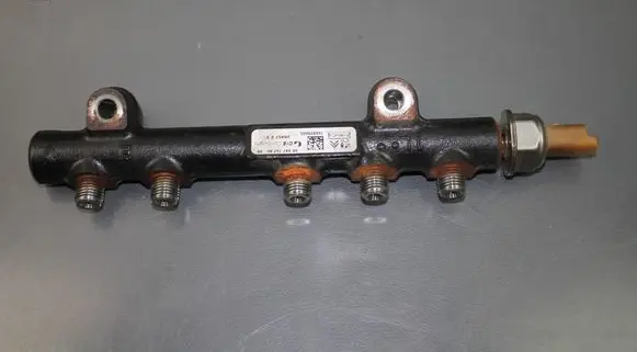 Fuel pressure sensor
