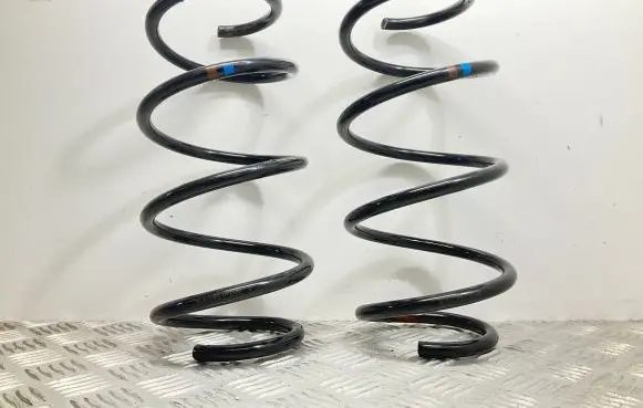 Volkswagen Golf VII Front coil spring VW5Q04GL