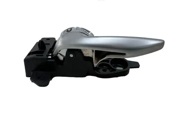 Jeep Renegade Rear door interior handle C390