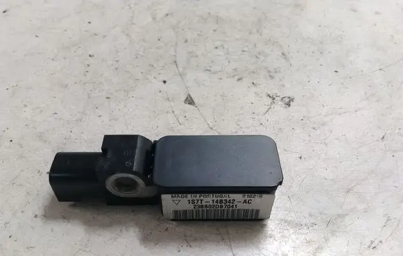 Ford Mondeo Mk III Airbag deployment crash/impact sensor 1S7T14B342AC