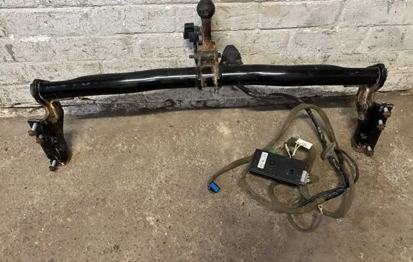 Volvo XC90 Tow bar set 30660690