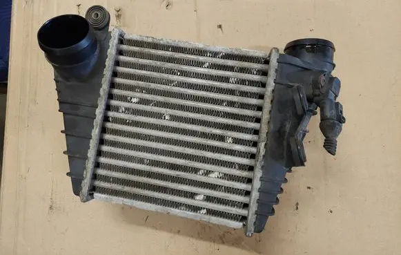 Volkswagen Golf IV Intercooler radiator 1J0145803F 862328X IA1070