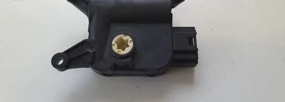 Skoda Superb B6 (3T) A/C air flow flap actuator/motor 