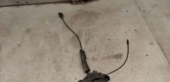 Renault Scenic III - Grand scenic III Front door lock 