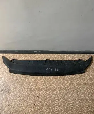 Front bumper lip