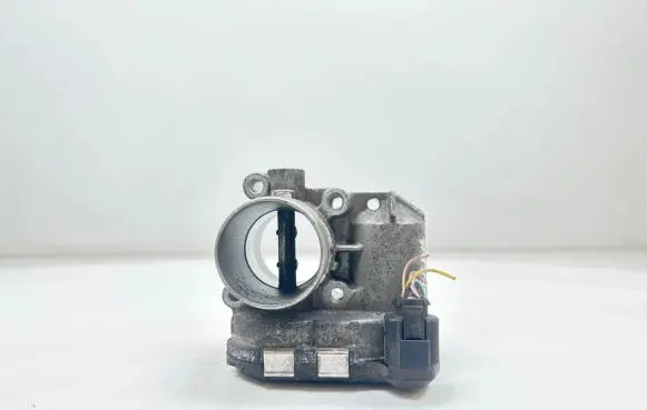 Nissan X-Trail T31 Throttle valve 8200330810 0281002681 8200330812