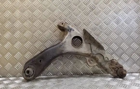 Volkswagen PASSAT B4 Front lower control arm/wishbone 357407158