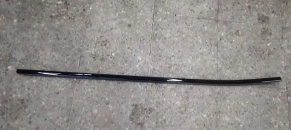 Skoda Enyaq iV Front door glass trim molding 5LA837476C