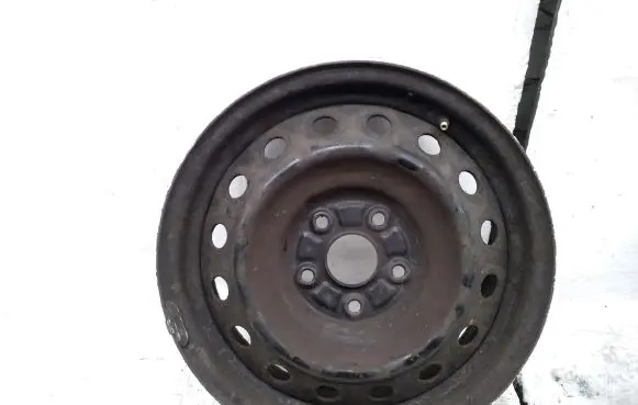 Toyota Avensis T250 R16 steel rim 